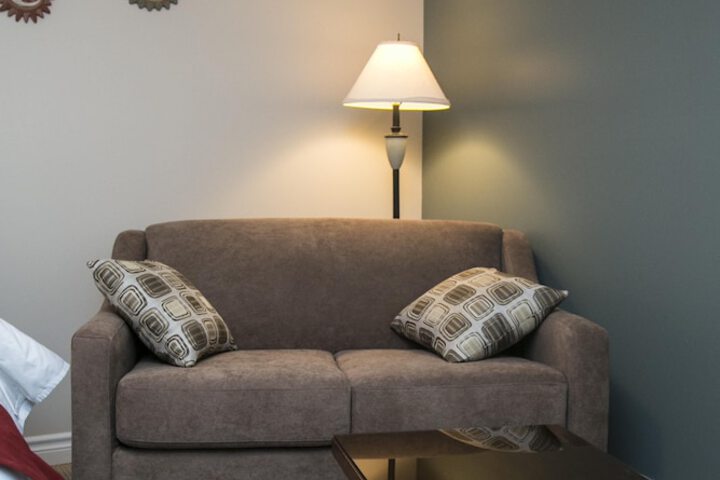 Room 105 of 183