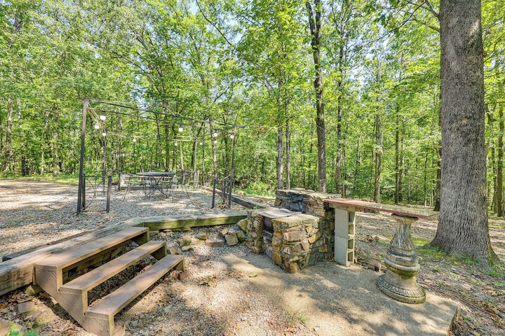 Arkansas Log Cabin Rental Near Lake Greeson!