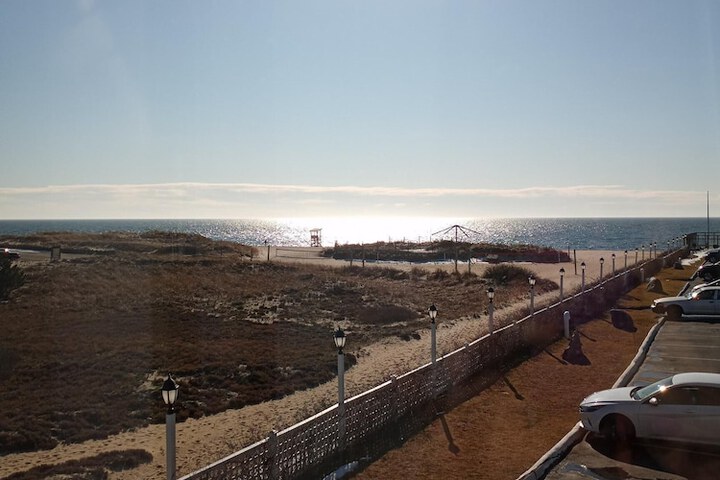 Ocean Club on Smugglers Beach