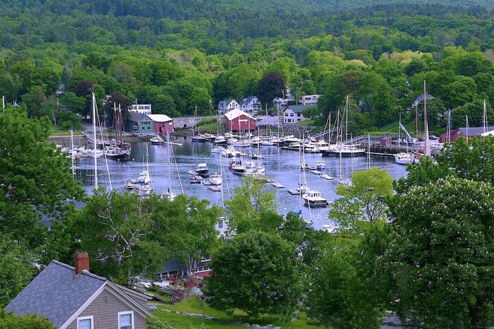 Camden Harbour Inn