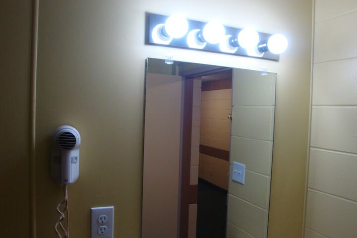Room 15 of 24