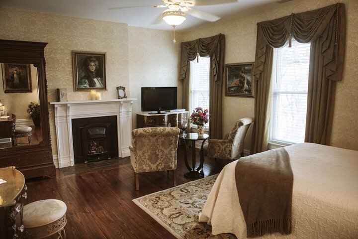 Room 30 of 87