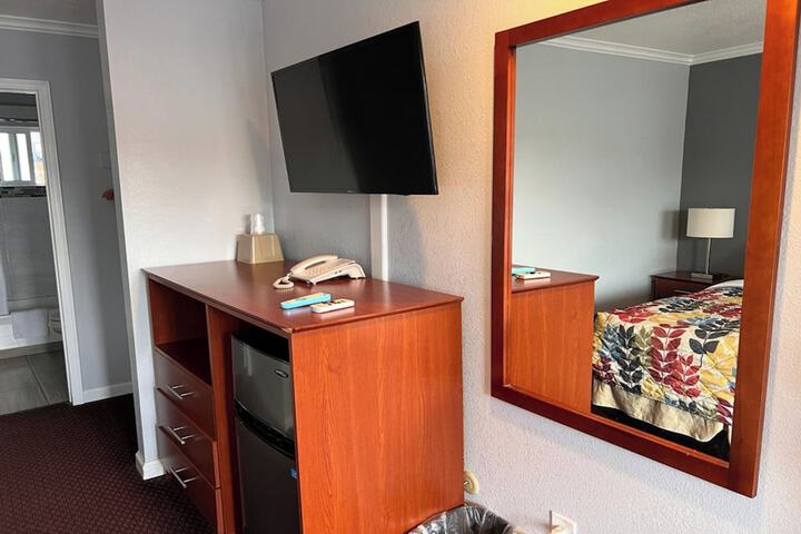Room 42 of 56
