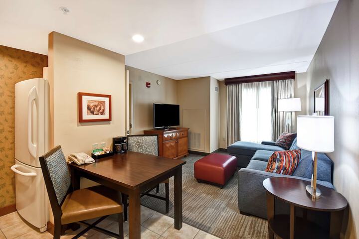 Room 33 of 45