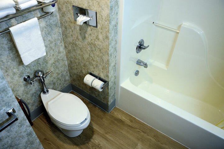 Room 15 of 25