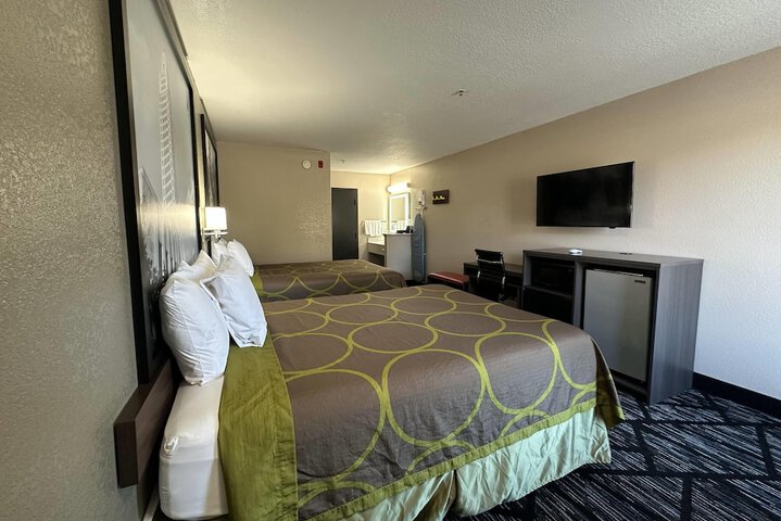 Super 8 by Wyndham Kinder / Coushatta near Casino