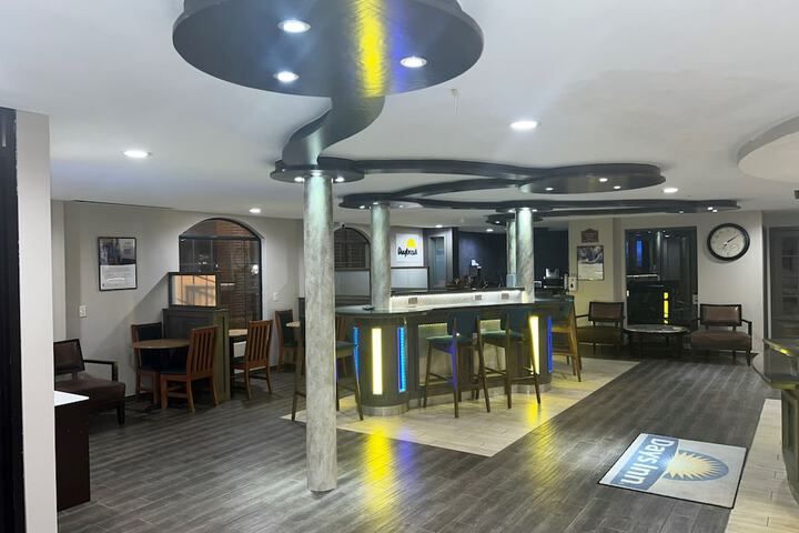 Hotel Interior 4 of 18