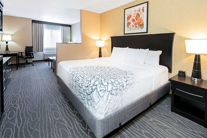 La Quinta Inn & Suites by Wyndham Logan
