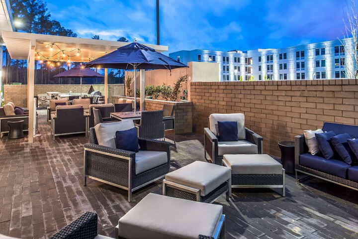 Terrace/Patio 34 of 36