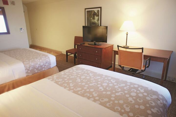 Room 25 of 46