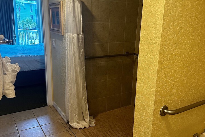 Room 20 of 36