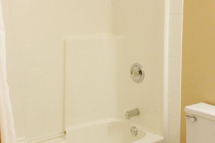Room 12 of 60