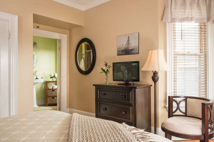 Room 21 of 36
