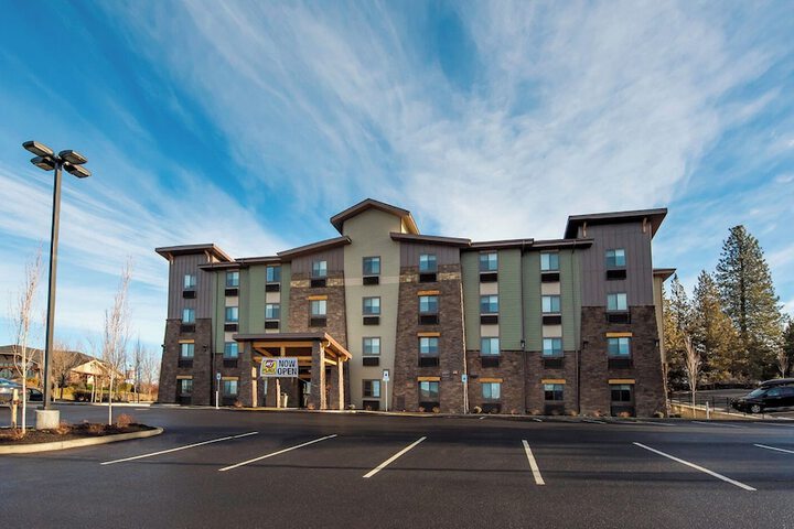 Hotel 2 of 32