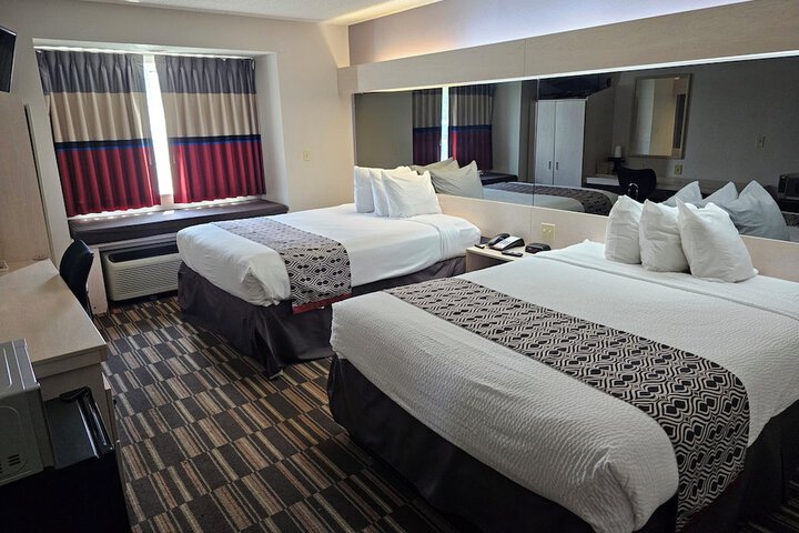 Microtel Inn & Suites by Wyndham Claremore