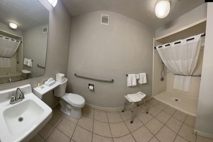 Room 15 of 35