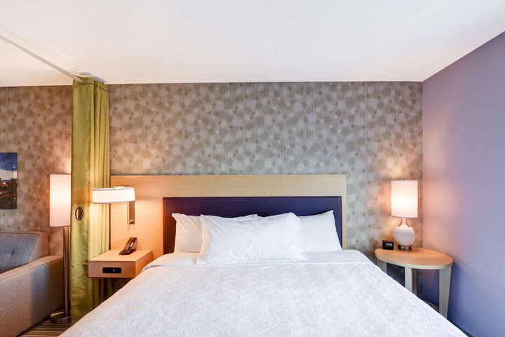 Home2 Suites by Hilton Winston-Salem Hanes Mall