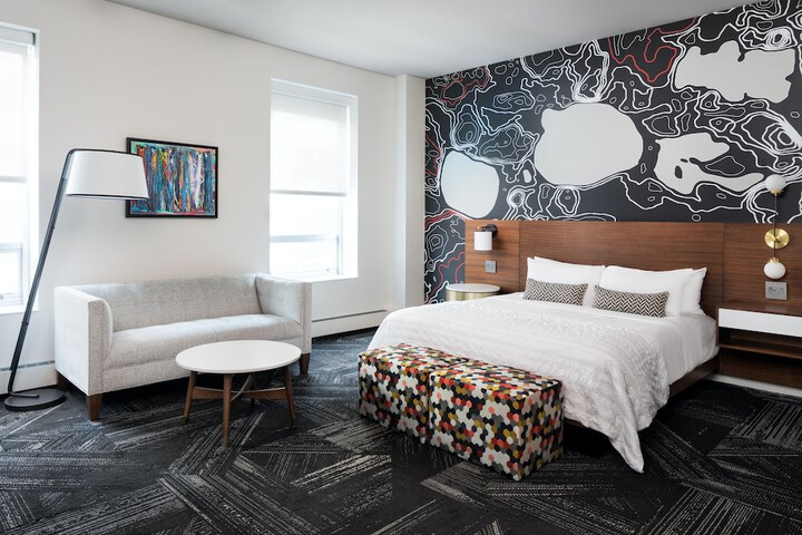 Room 9 of 26