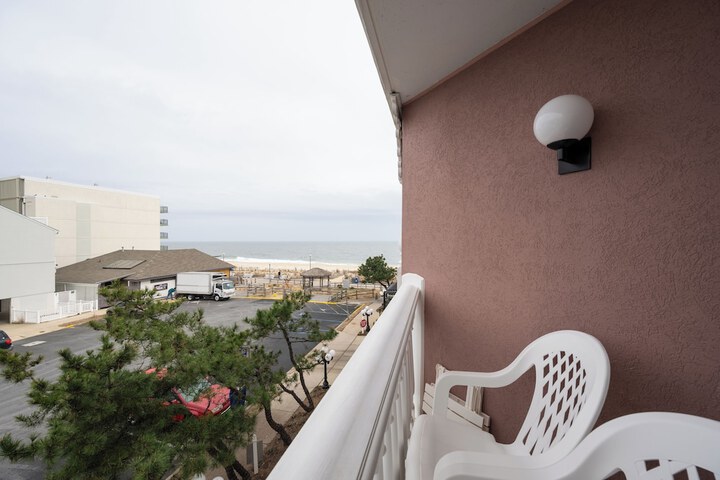 Boardwalk Plaza Hotel