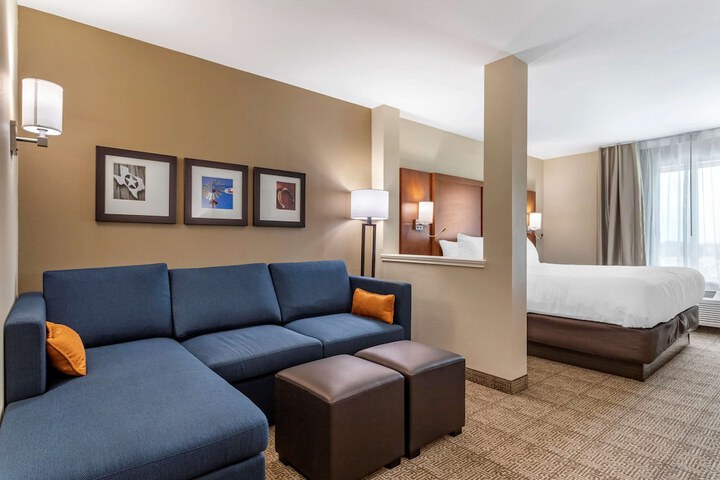 Room 22 of 28