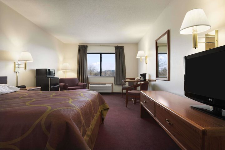 Super 8 by Wyndham Danville