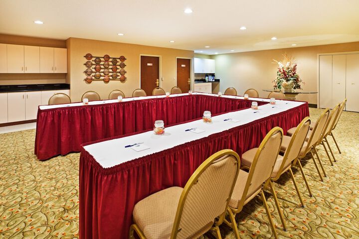 HOLIDAY INN EXPRESS & SUITES REIDSVILLE by IHG