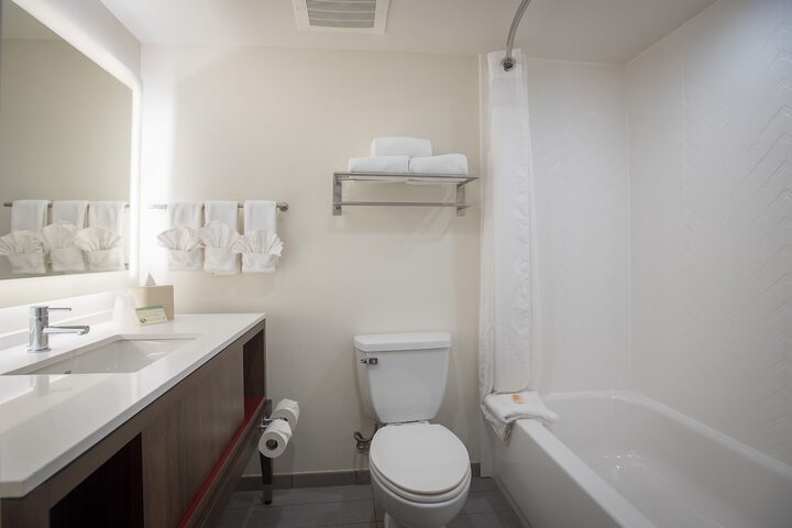 Holiday Inn Pensacola - University Area by IHG