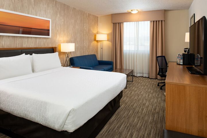 Room 16 of 35