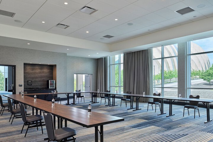 Loews Kansas City Hotel