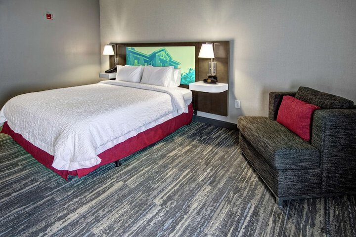 Room 8 of 24