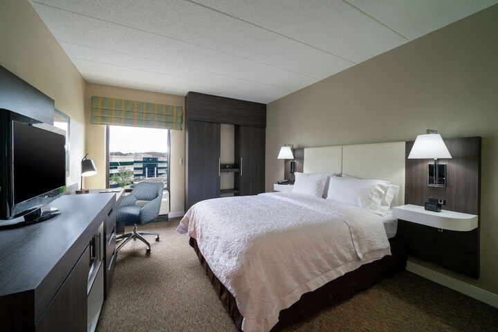 Room 14 of 36