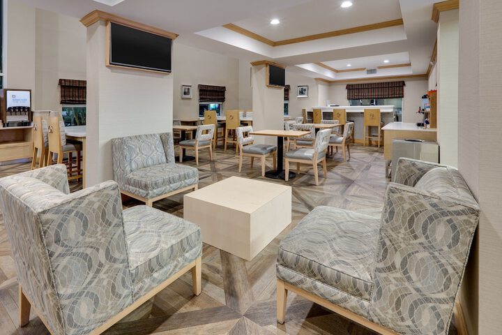 Hotel 5 of 41