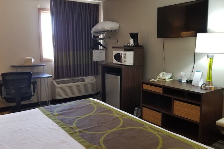 Room 14 of 20