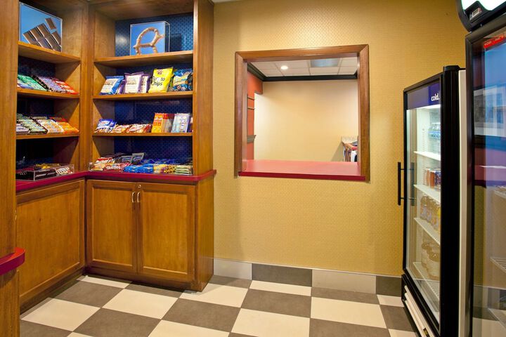 Hampton Inn & Suites Cleveland / Independence