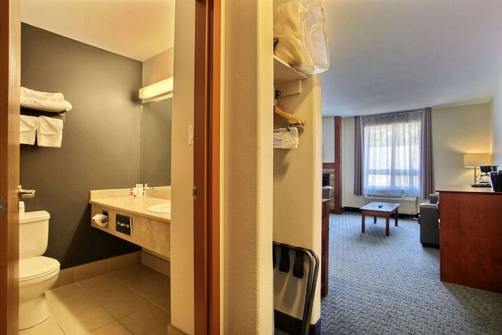 Super 8 by Wyndham Trois-Rivieres