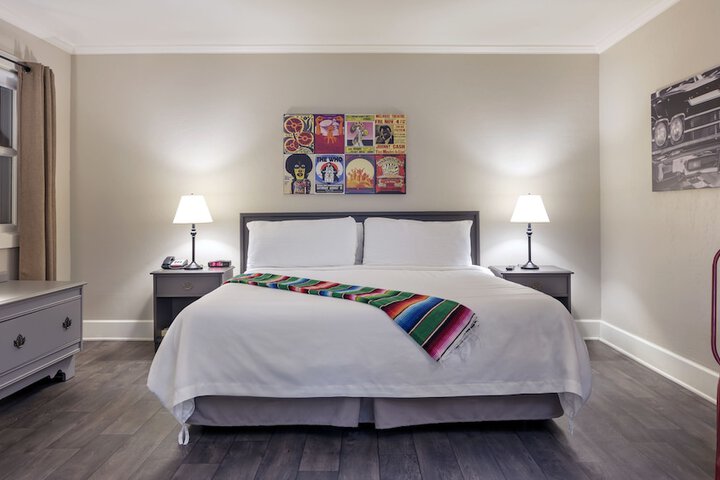 Room 48 of 91