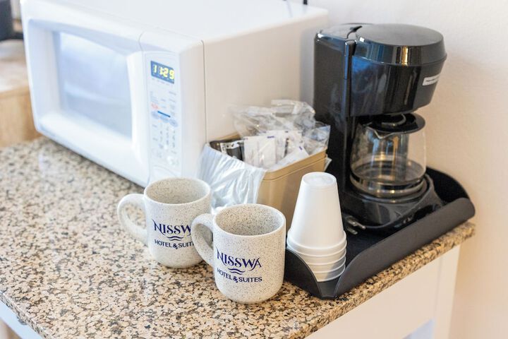 Nisswa Hotel and Suites
