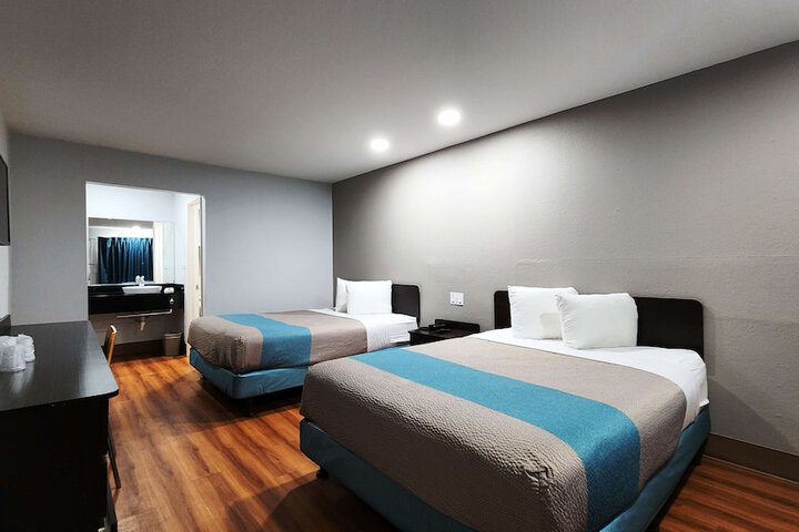 Room 18 of 31