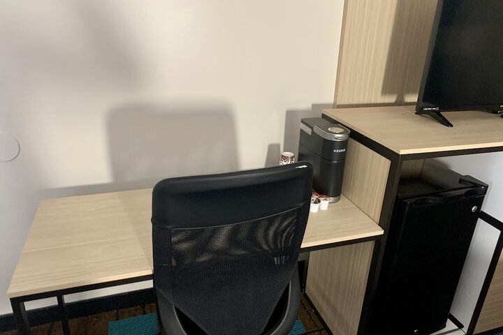 Room 27 of 53