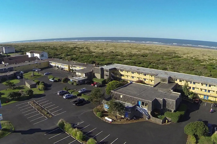 THE SANDS RESORT