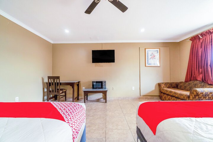 Room 82 of 157