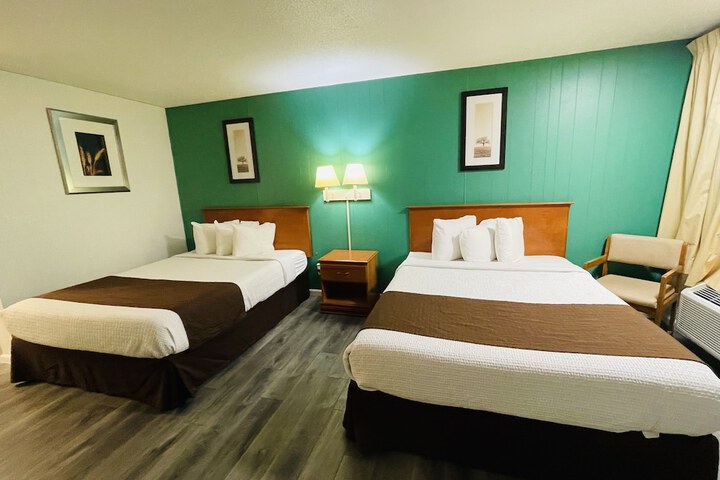 Sparta Inn