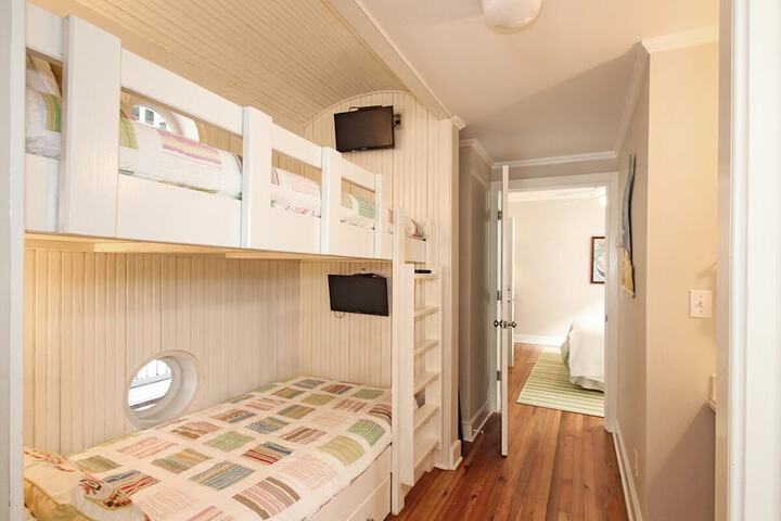 Cottage Rental Agency - Seaside Florida
