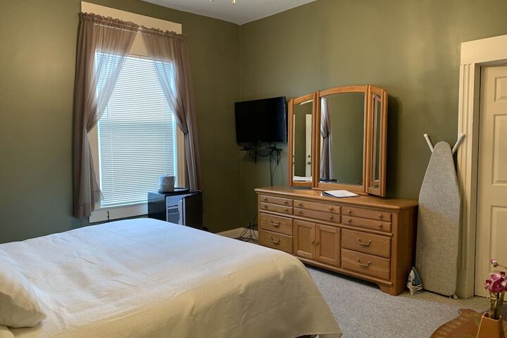 Room 26 of 35