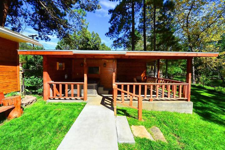 Rivers Edge Cabin