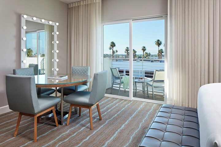 Hotel Paseo Autograph Collection by Marriott