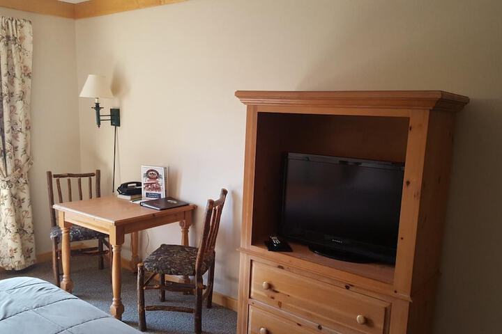 Room 12 of 26