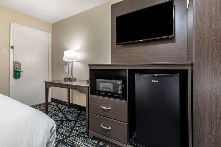 Room 31 of 42