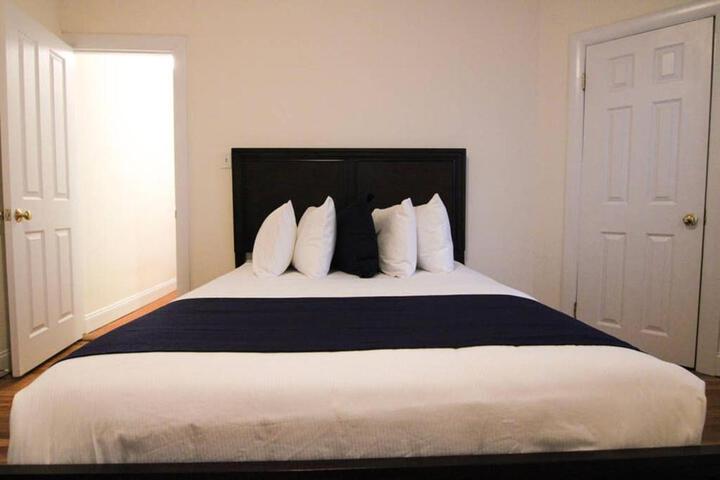 Stylish 1BR in Malden #3
