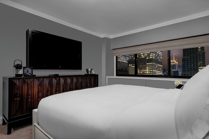 Room 44 of 99